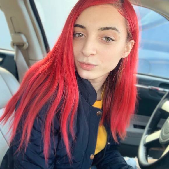 Meet your Posher, Keylee - Picture 1 of 1